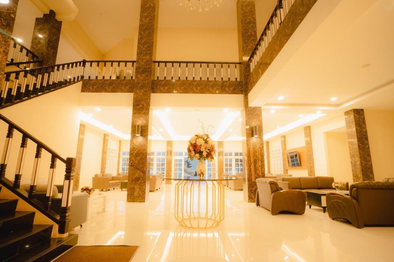 Portola Grand Renggali Hotel Takengon ภายนอก รูปภาพ