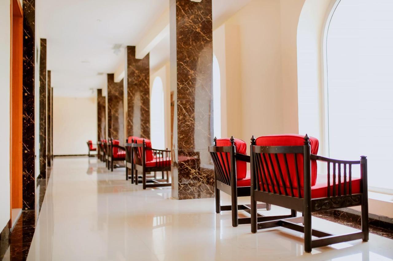 Portola Grand Renggali Hotel Takengon ภายนอก รูปภาพ